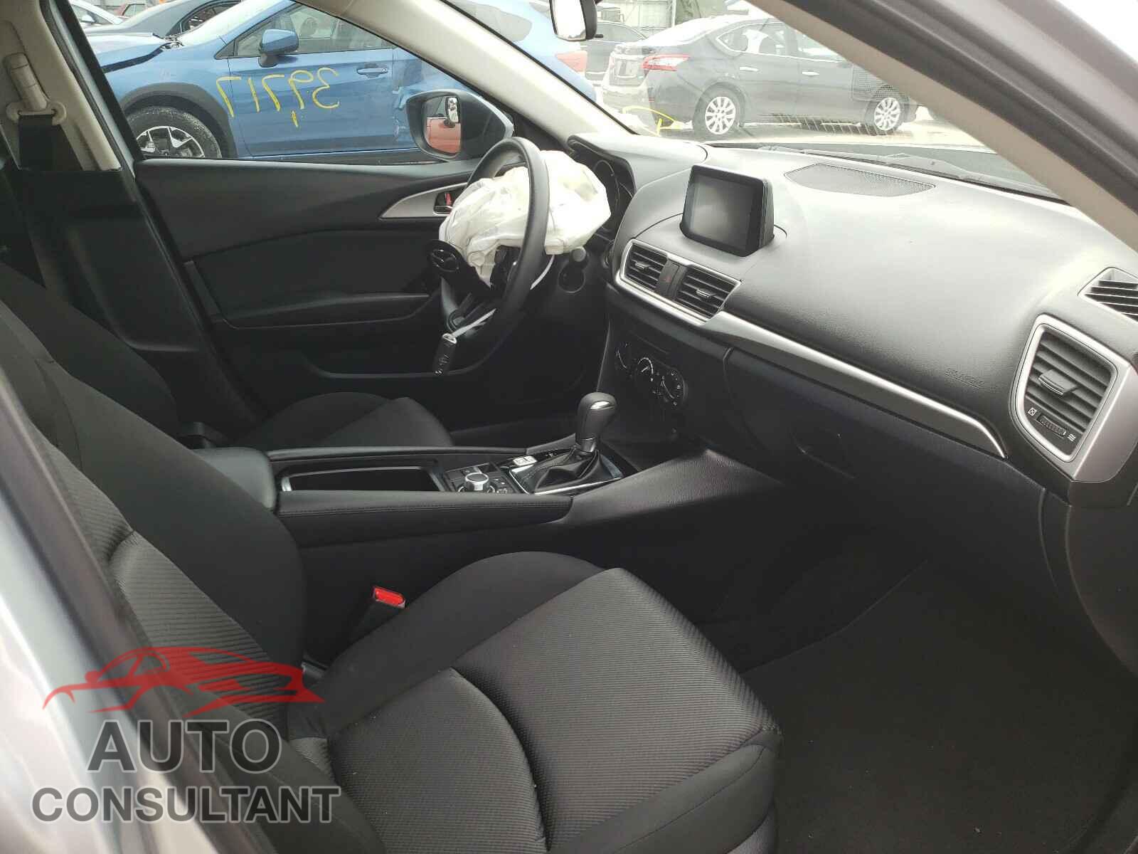 MAZDA 3 2017 - 3MZBN1K71HM155477