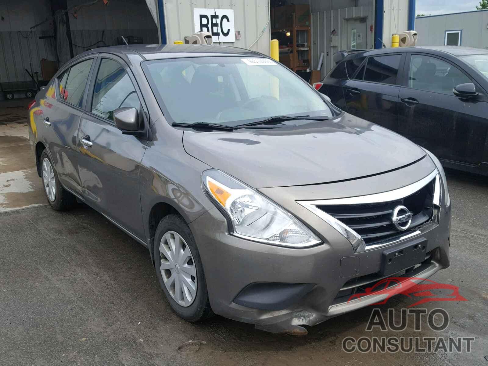 NISSAN VERSA 2015 - 3N1CN7AP0FL881218