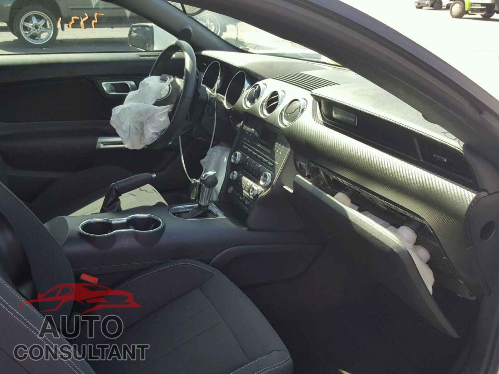 FORD MUSTANG 2018 - 1FA6P8THXJ5117424