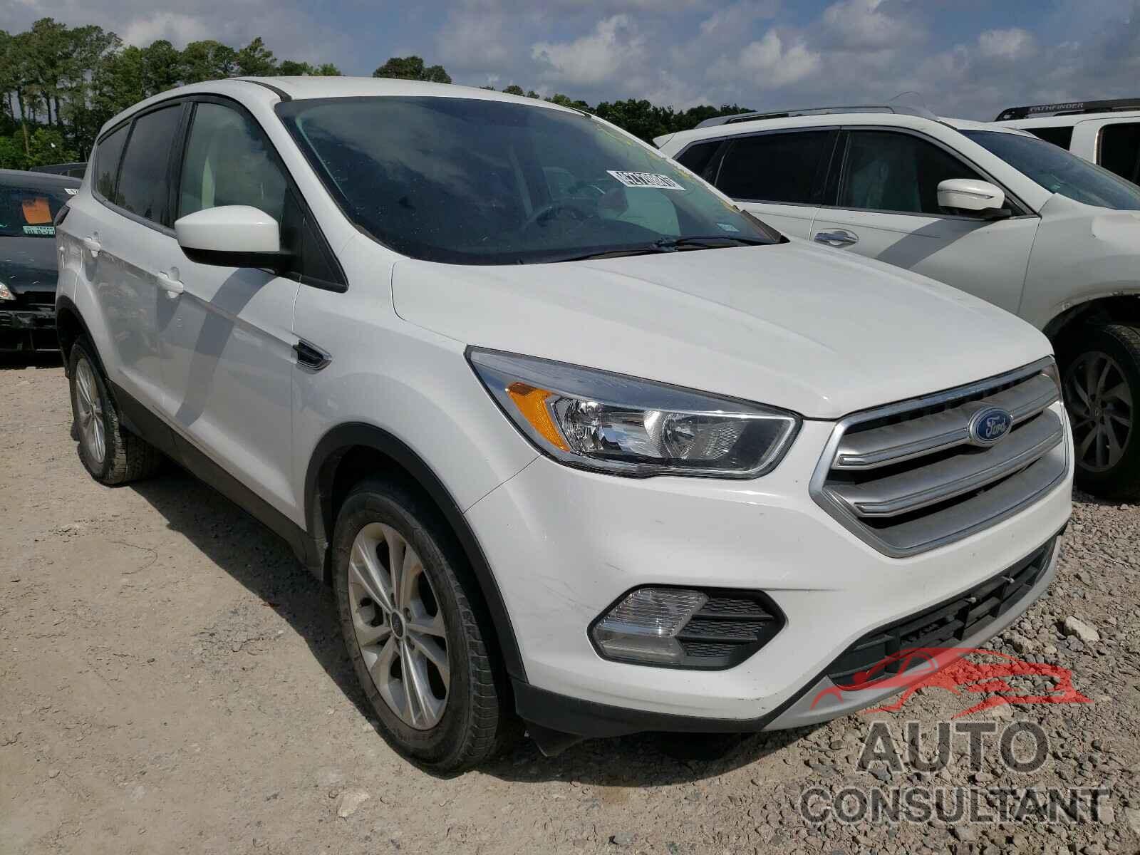 FORD ESCAPE 2017 - 1FMCU0GD0HUE24692
