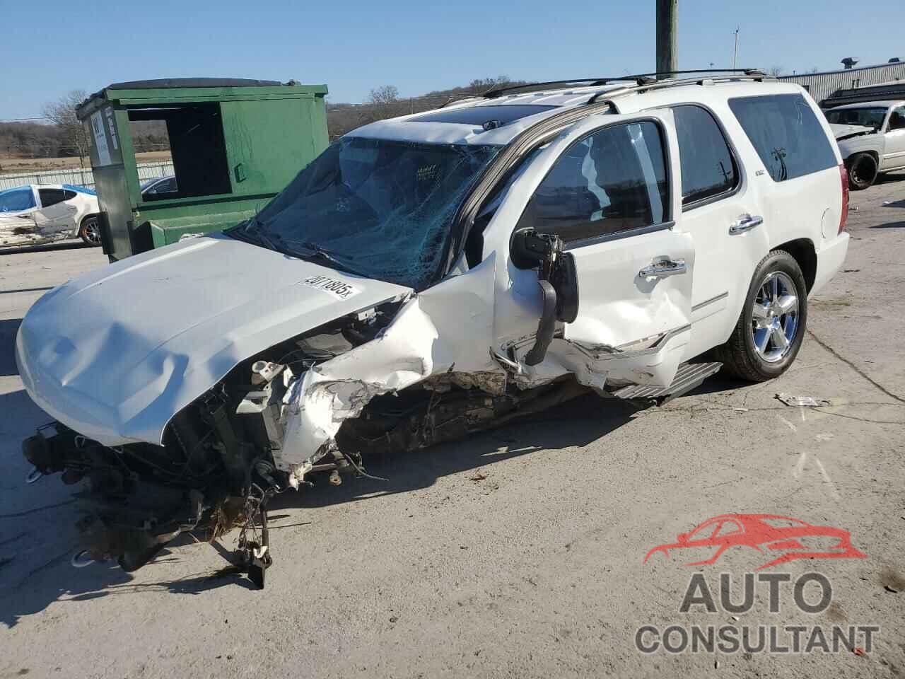CHEVROLET TAHOE 2013 - 1GNSKCE06DR351498