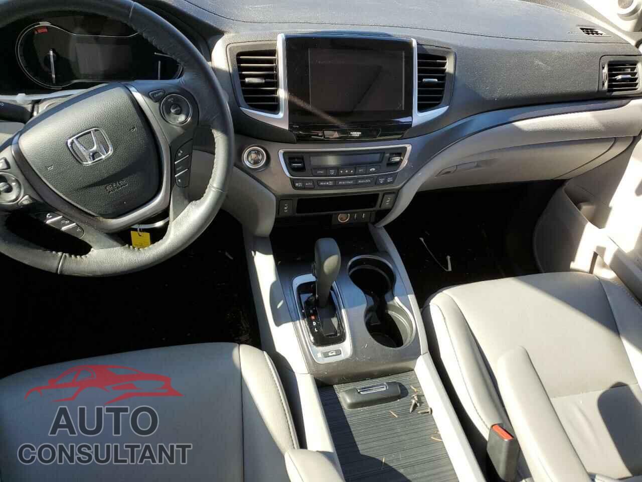 HONDA PILOT 2017 - 5FNYF6H59HB101393