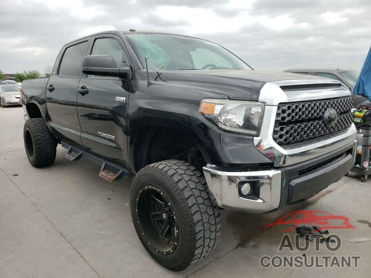 TOYOTA TUNDRA 2018 - 5TFDW5F18JX719552