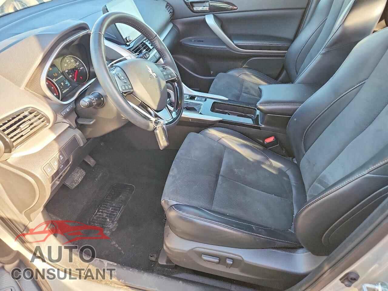 MITSUBISHI ECLIPSE 2024 - JA4ATWAA0RZ045609