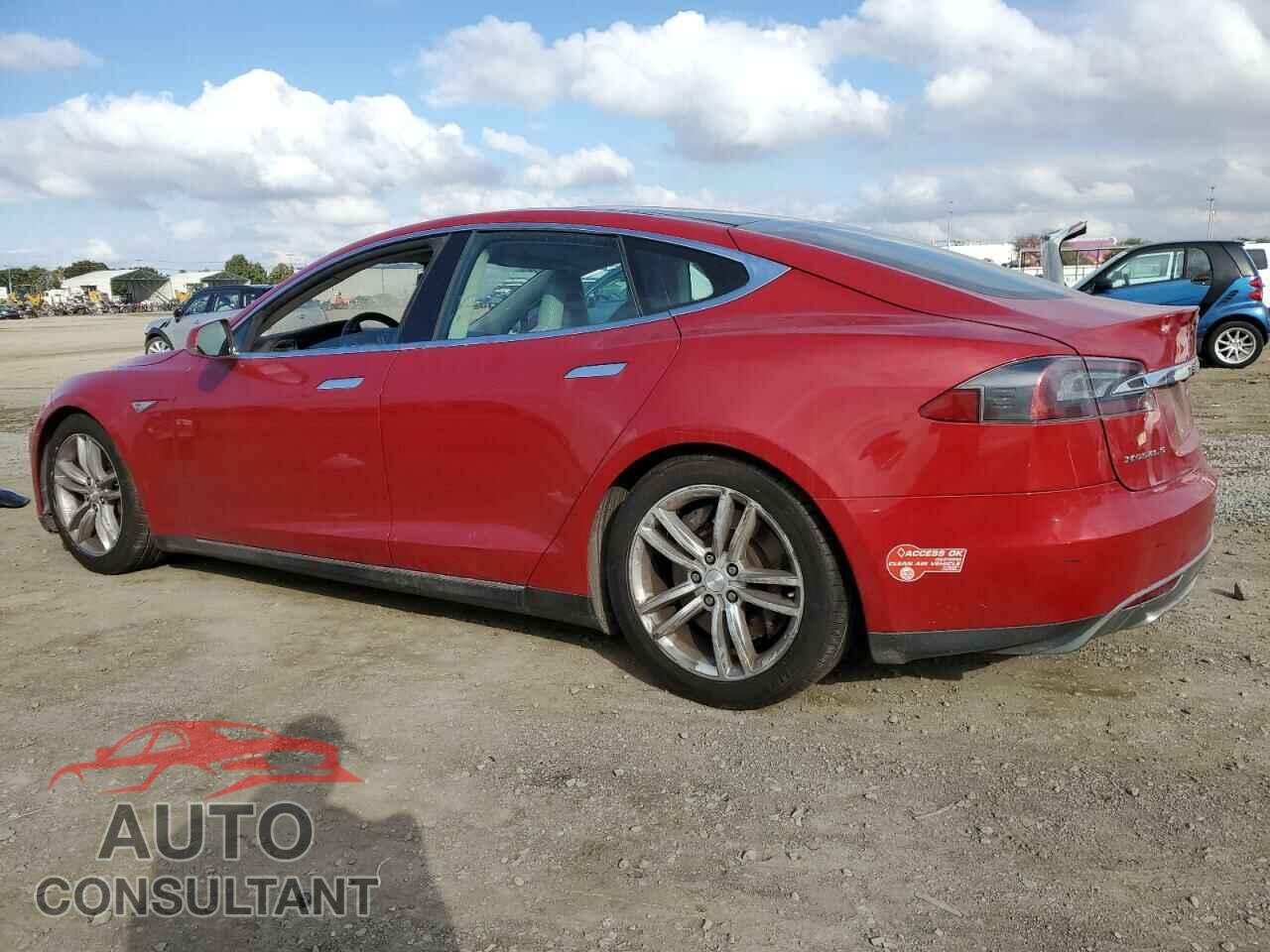 TESLA MODEL S 2013 - 5YJSA1CN5DFP12126