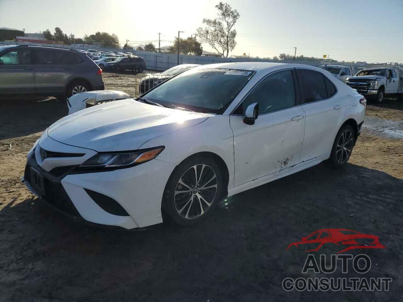 TOYOTA CAMRY 2018 - 4T1B11HK7JU511051