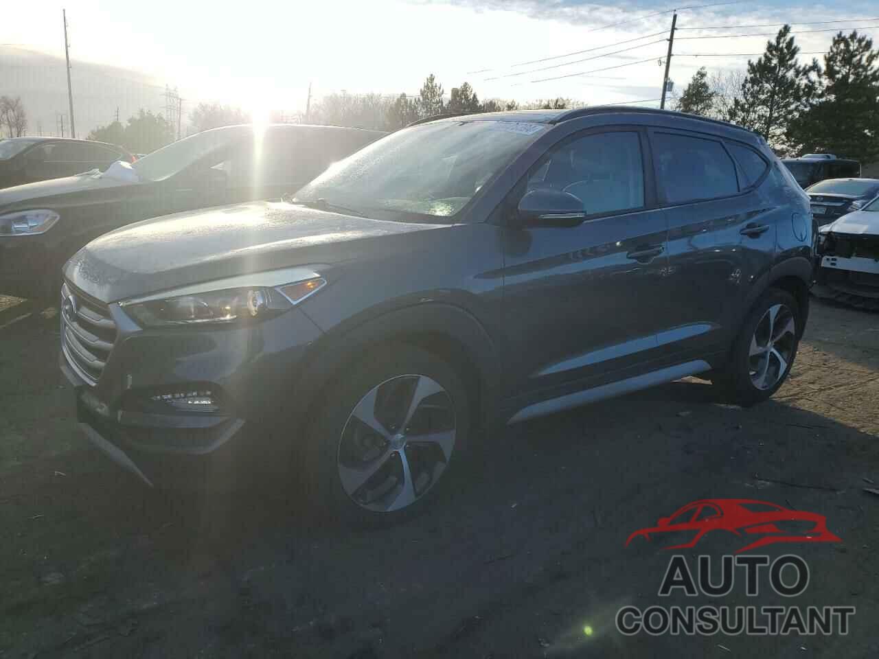 HYUNDAI TUCSON 2018 - KM8J3CA26JU643861