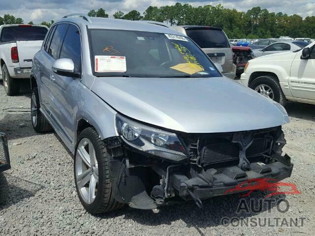 VOLKSWAGEN TIGUAN S 2016 - WVGAV7AX8GW007713