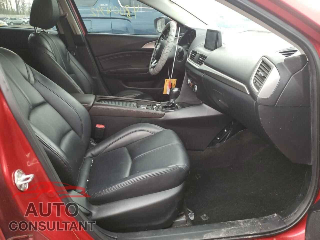 MAZDA 3 2018 - 3MZBN1V34JM253157
