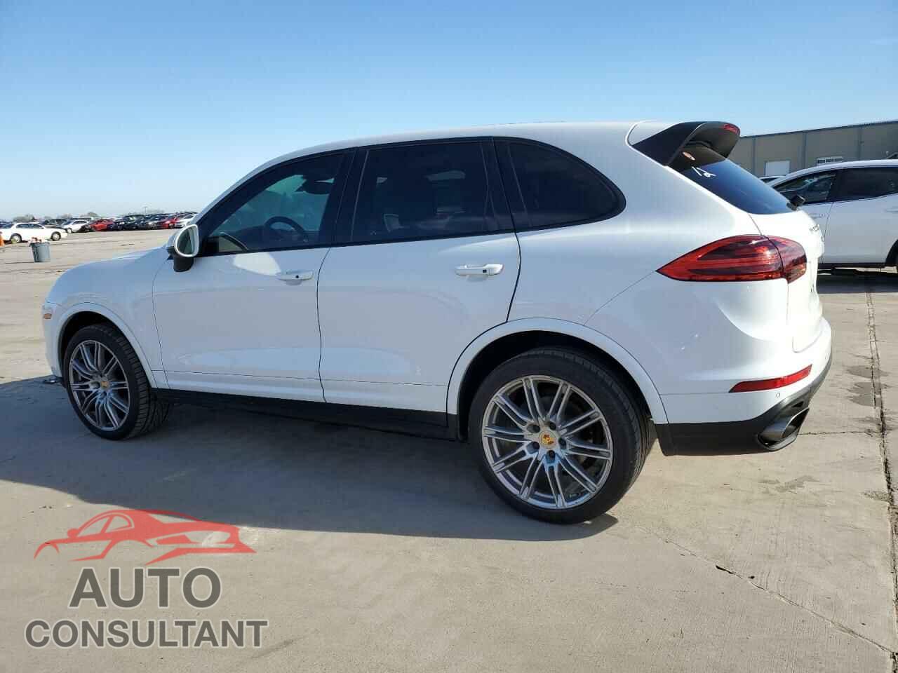 PORSCHE CAYENNE 2017 - WP1AA2A27HKA83227