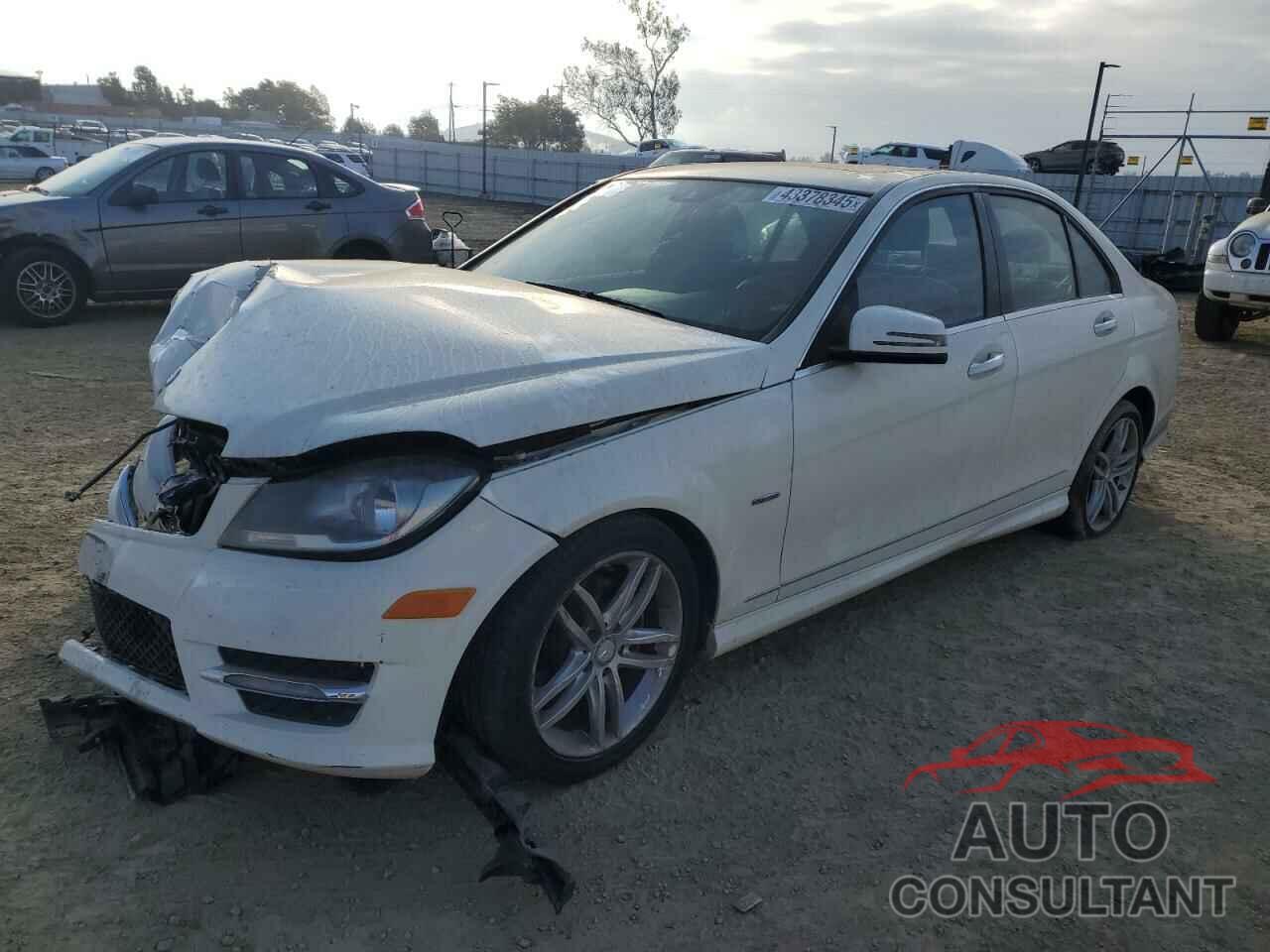 MERCEDES-BENZ C-CLASS 2012 - WDDGF4HB9CA597616