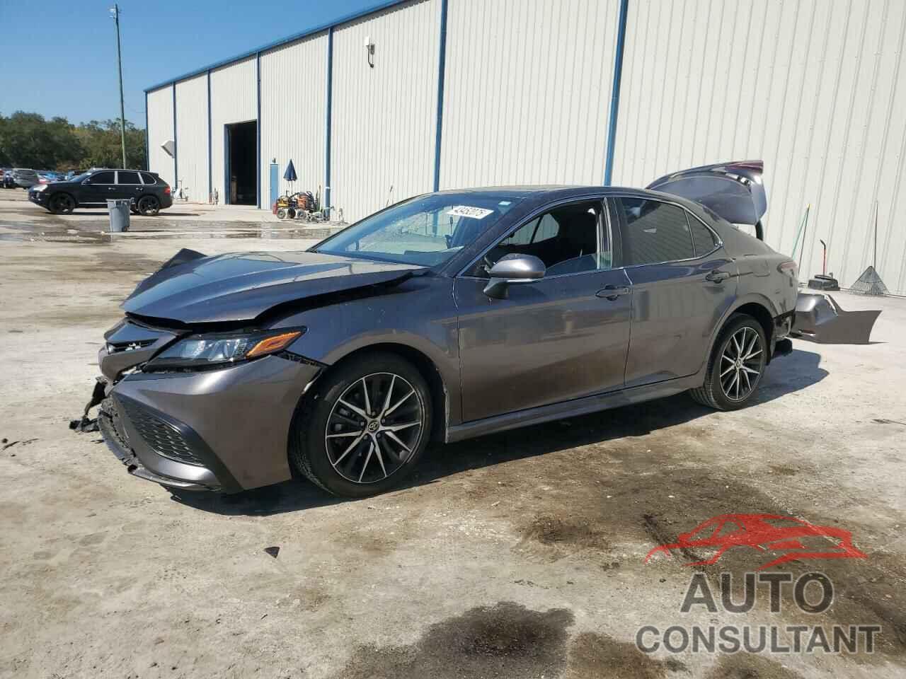 TOYOTA CAMRY 2022 - 4T1T11AKXNU046334