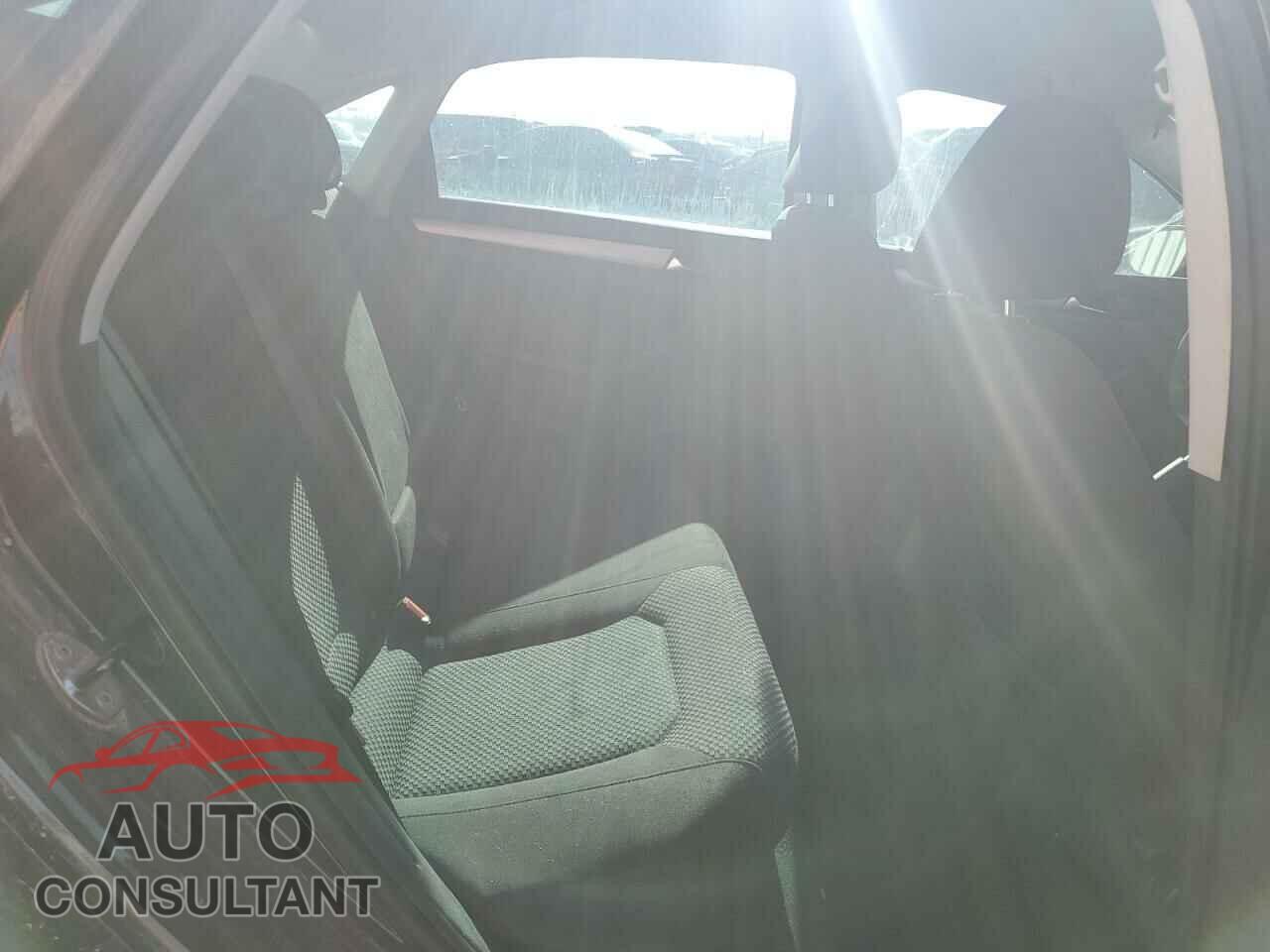 VOLKSWAGEN PASSAT 2012 - 1VWAP7A32CC005265