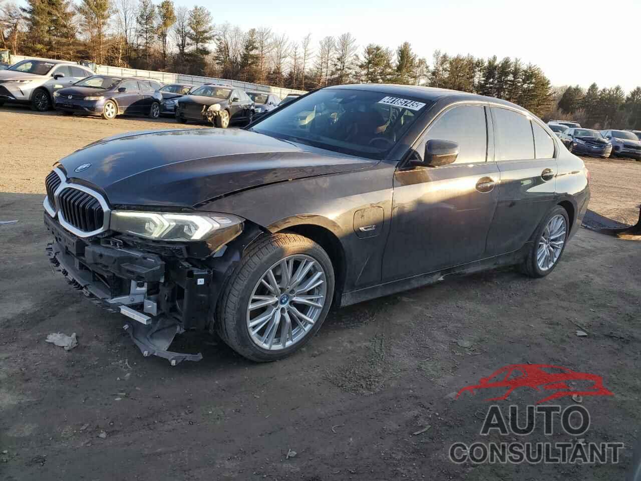 BMW 3 SERIES 2023 - 3MW39FS09P8D11748