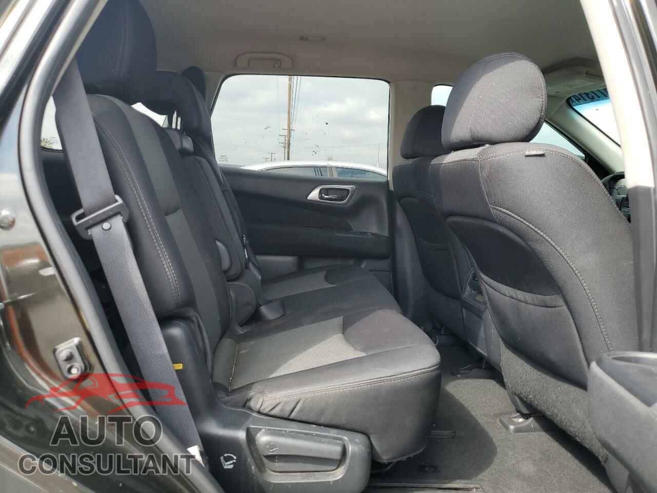NISSAN PATHFINDER 2017 - 5N1DR2MN3HC603197