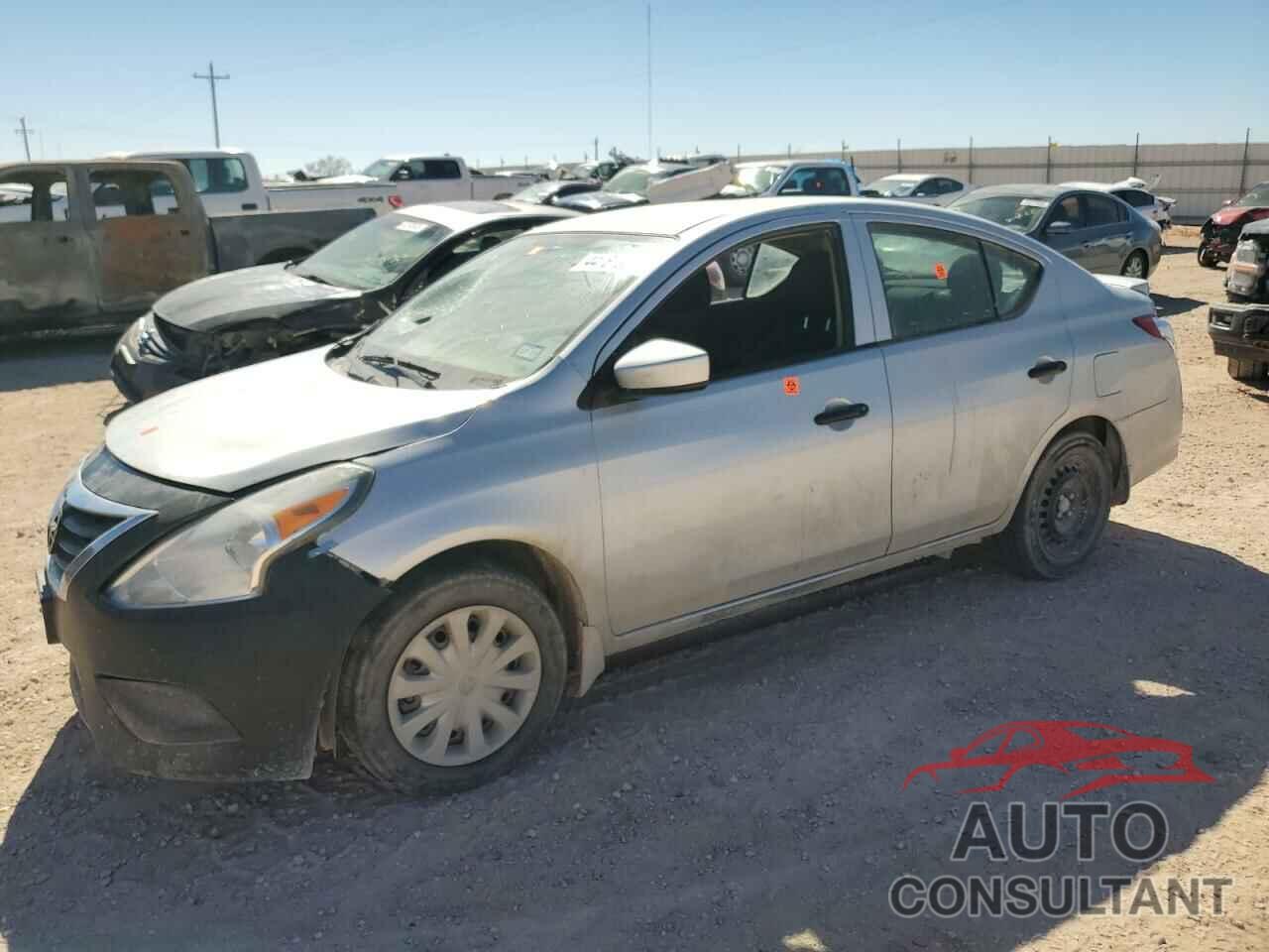 NISSAN VERSA 2018 - 3N1CN7AP2JL823698