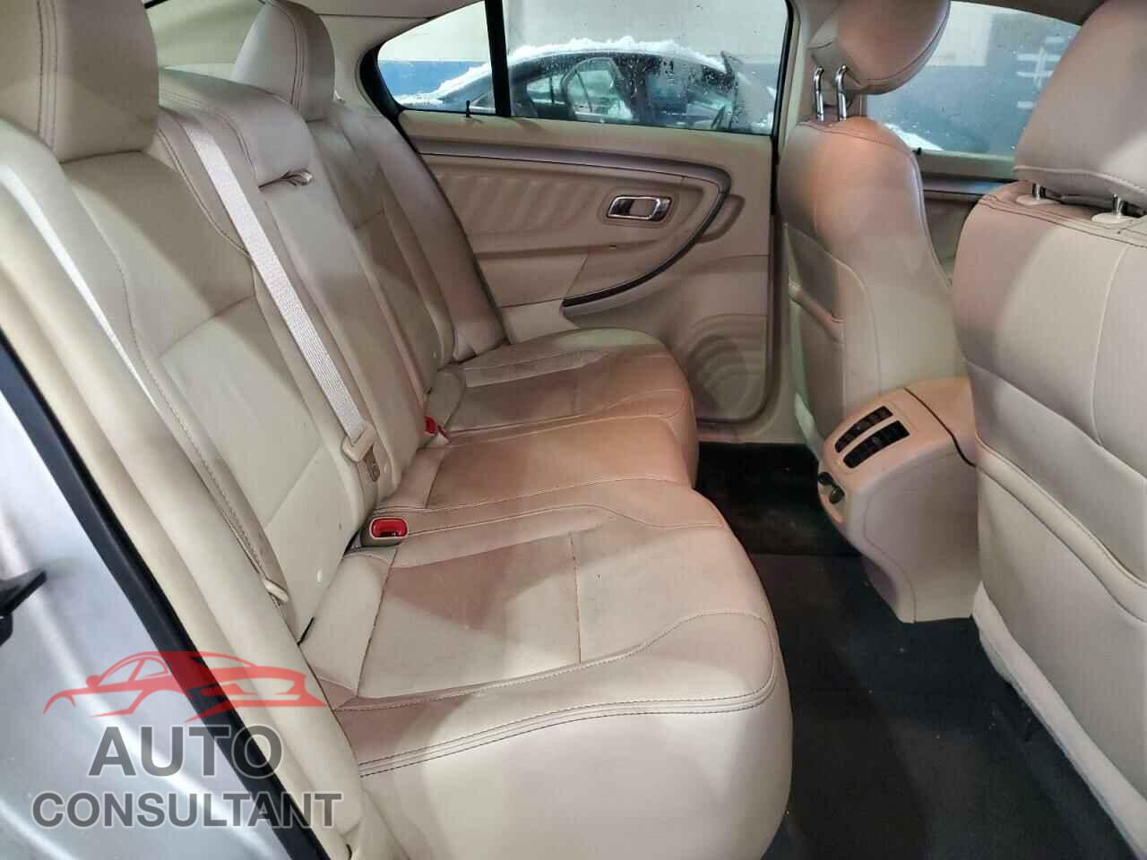 FORD TAURUS 2015 - 1FAHP2H84FG150512