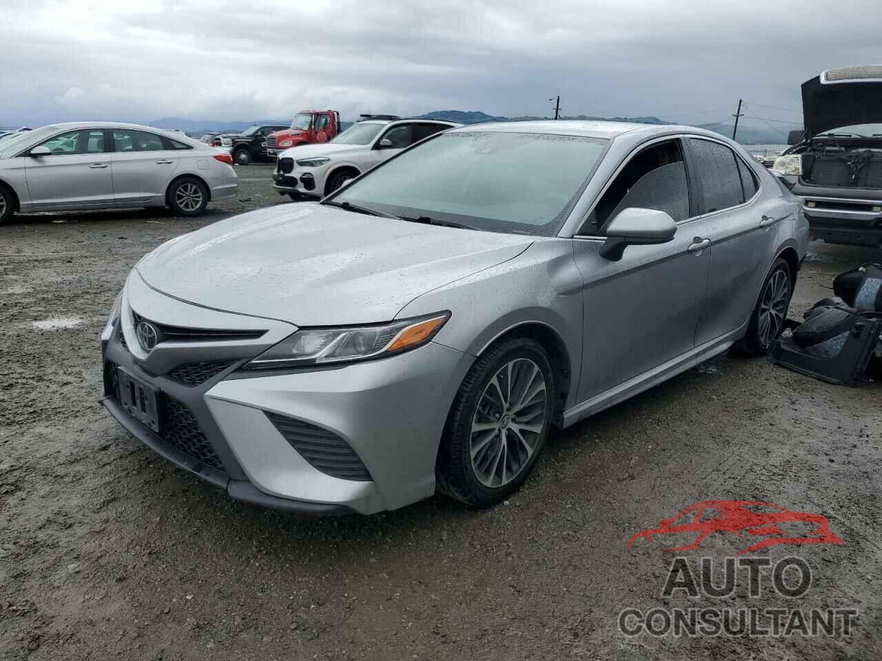 TOYOTA CAMRY 2020 - 4T1G11AK6LU962782