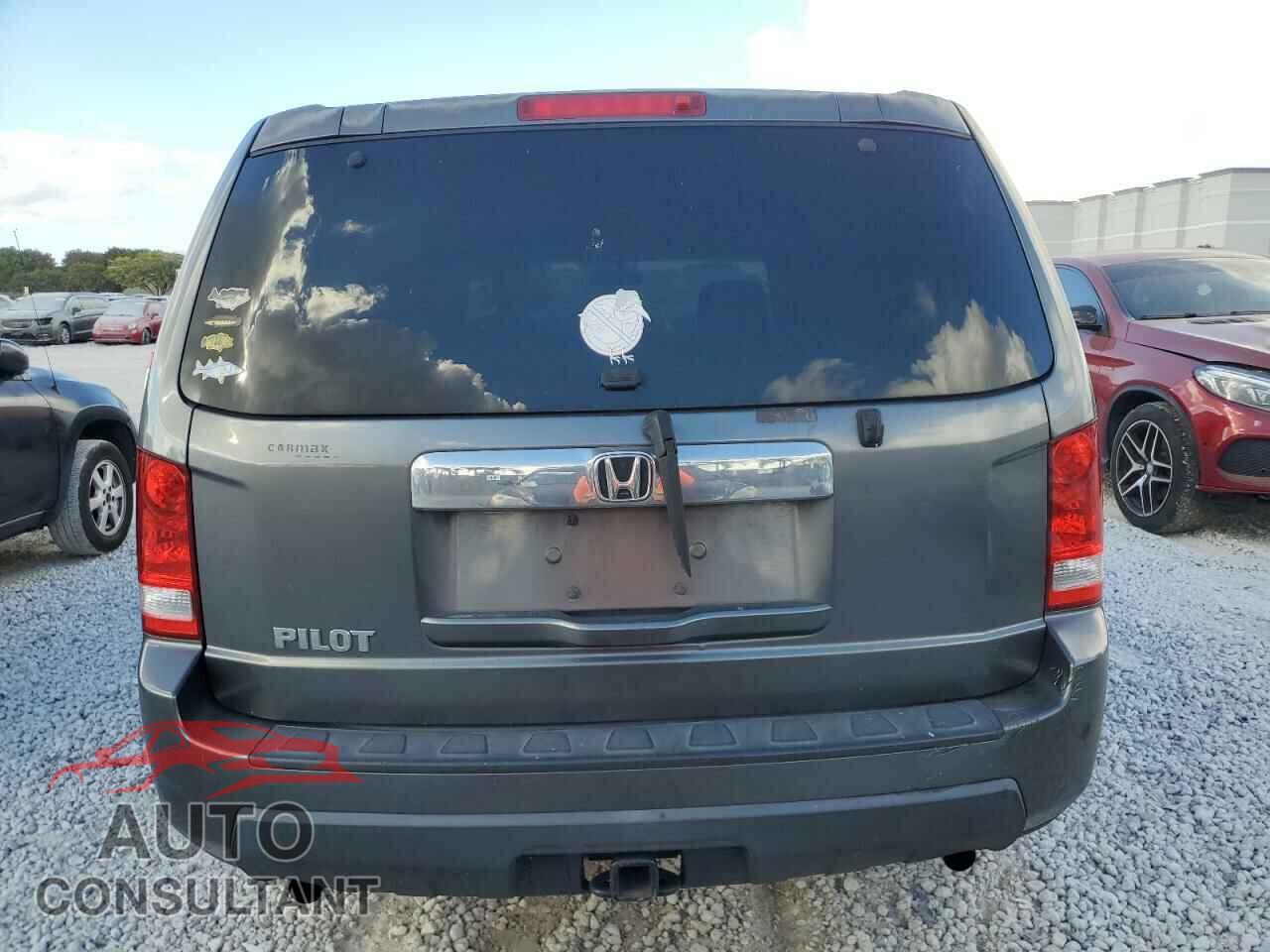 HONDA PILOT 2011 - 5FNYF3H21BB020710