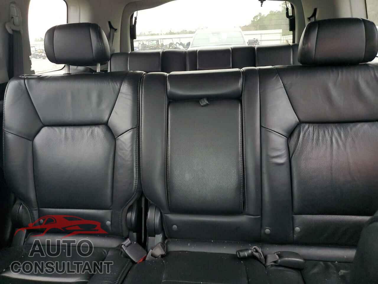 HONDA PILOT 2011 - 5FNYF4H53BB034284