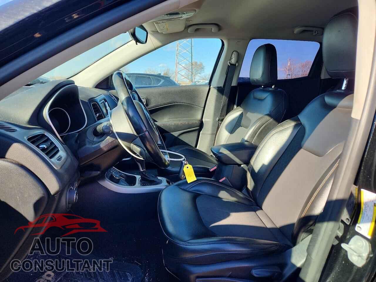 JEEP COMPASS 2018 - 3C4NJDBB3JT270966