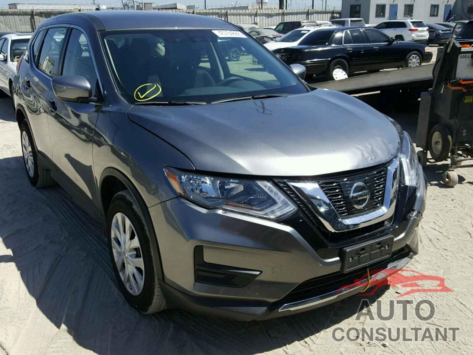 NISSAN ROGUE S 2017 - KNMAT2MVXHP585458