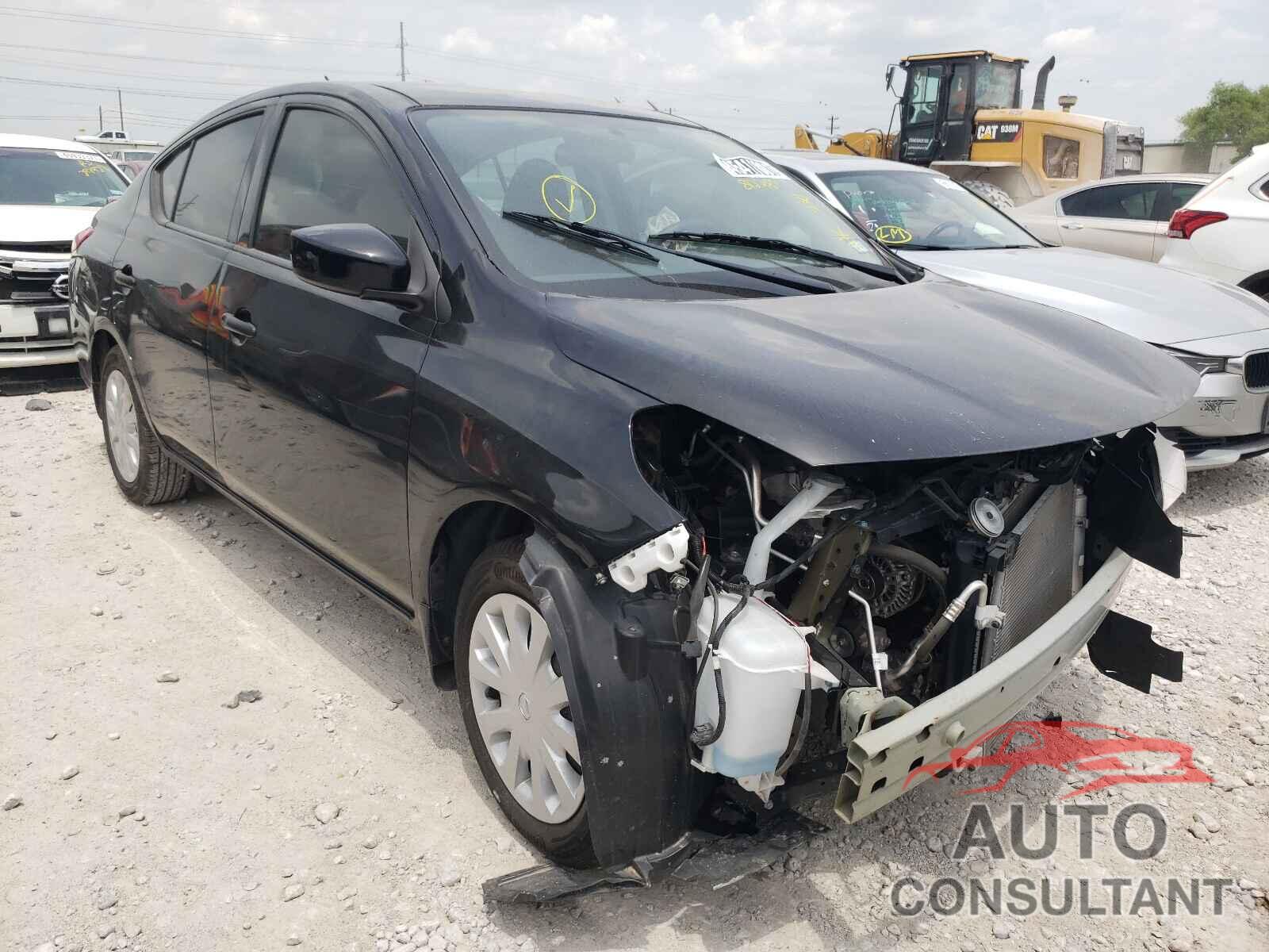 NISSAN VERSA 2018 - 3N1CN7AP3JL812287