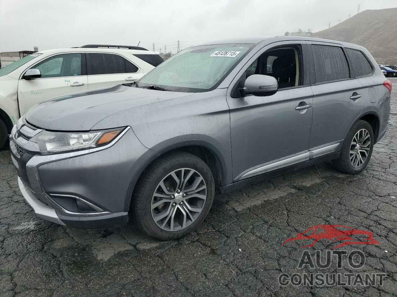 MITSUBISHI OUTLANDER 2018 - JA4AZ3A38JZ042184