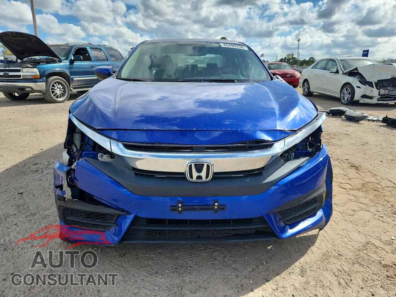 HONDA CIVIC 2018 - 2HGFC2F57JH511722