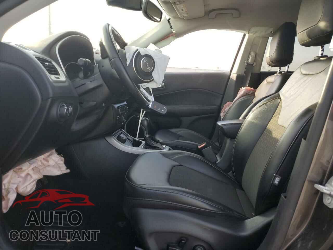 JEEP COMPASS 2020 - 3C4NJDBB6LT209534