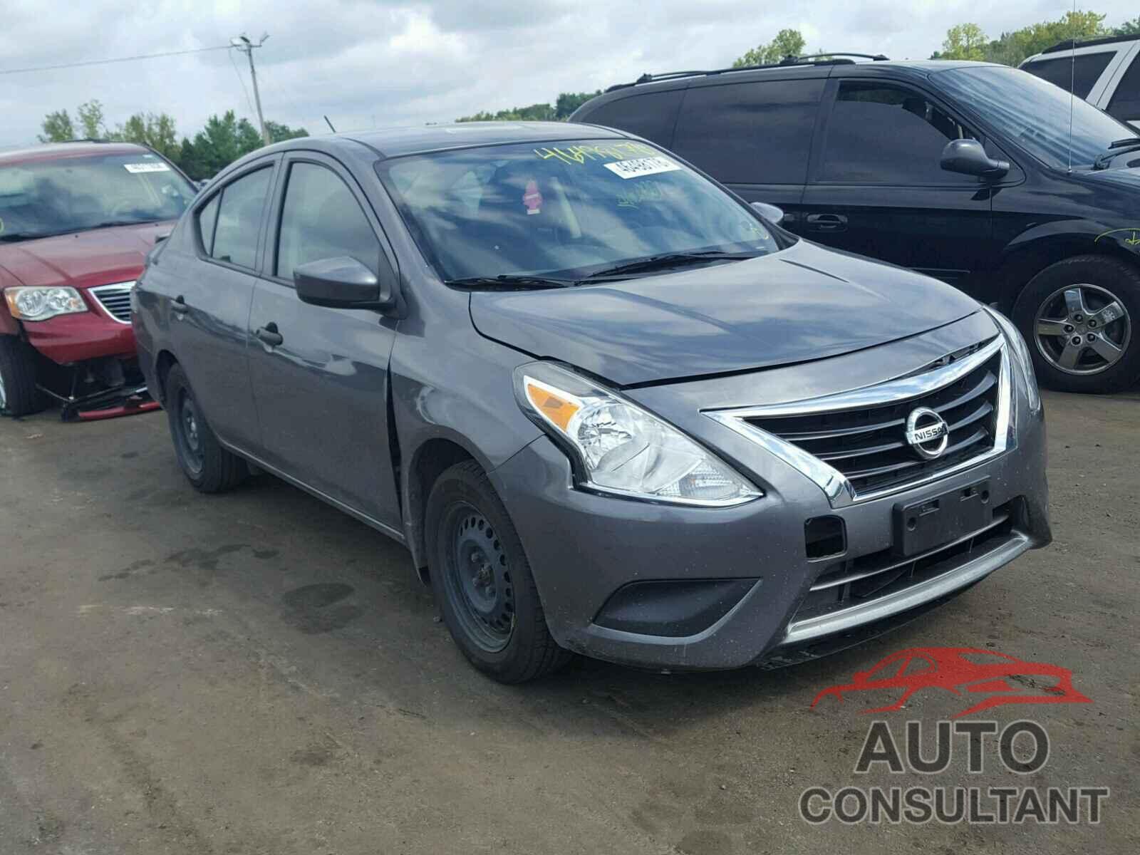 NISSAN VERSA 2017 - 3N1CN7APXHL807128