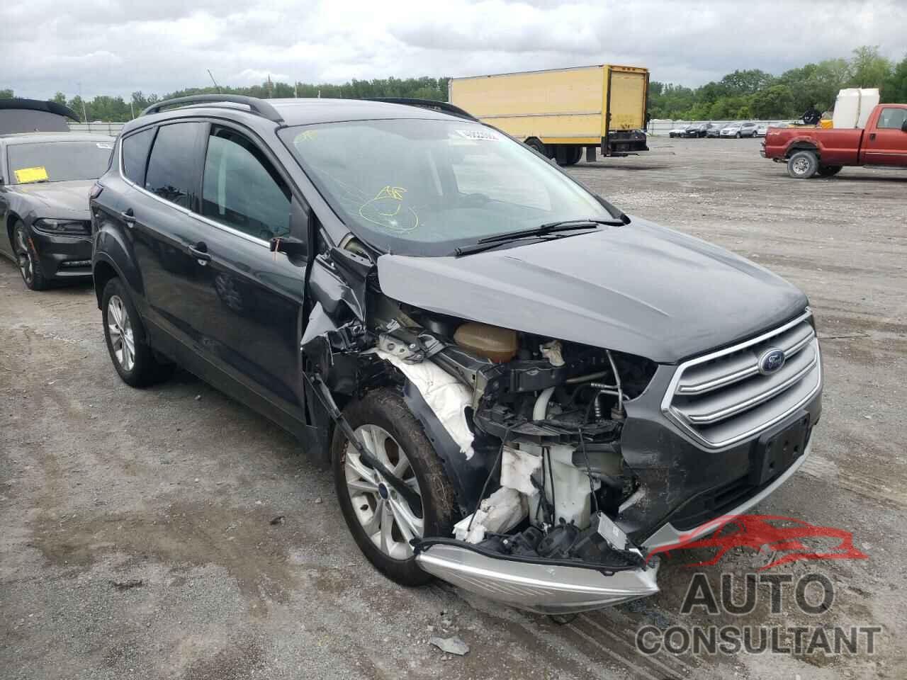FORD ESCAPE 2017 - 1FMCU9G99HUD44114
