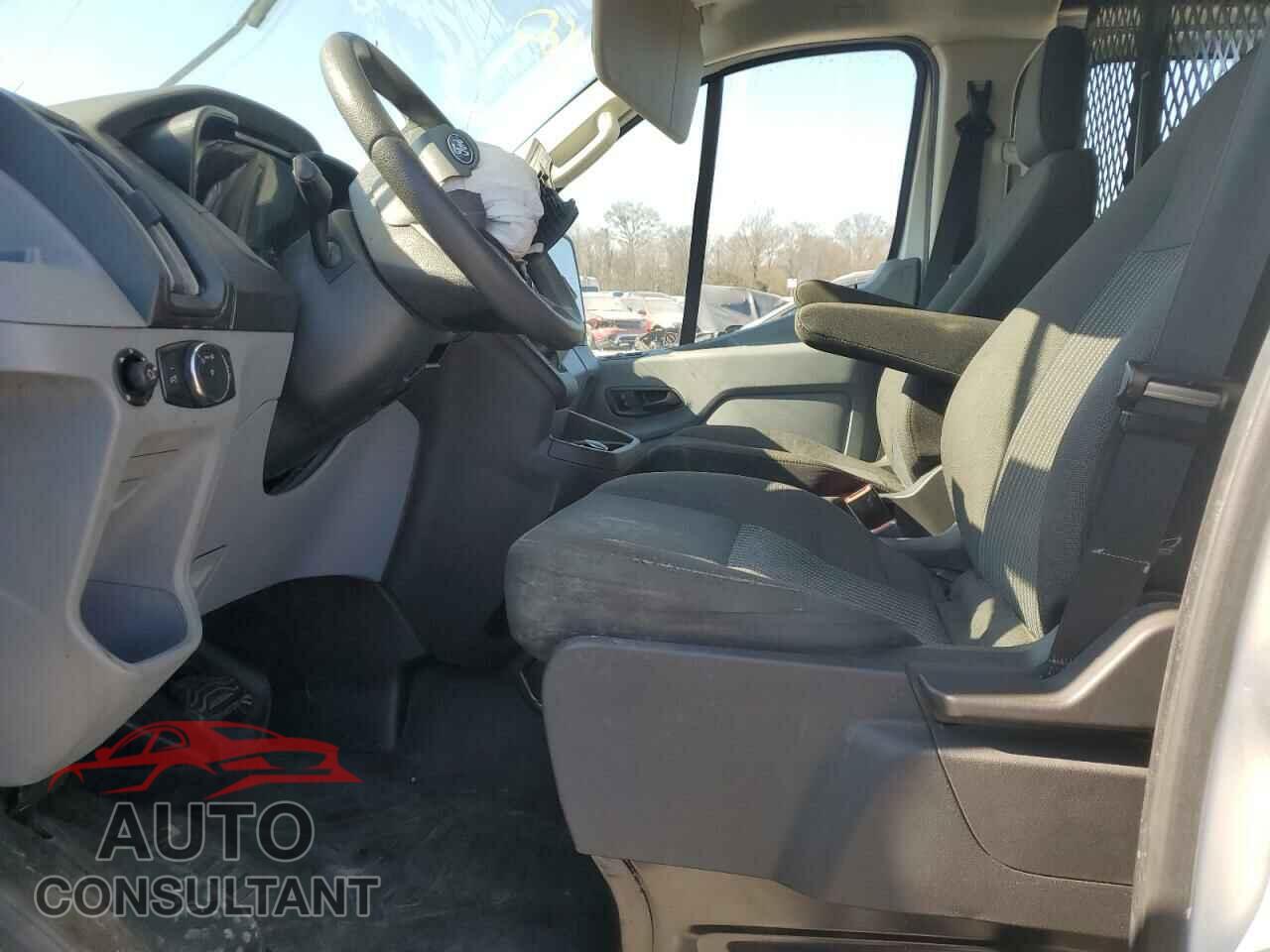 FORD TRANSIT 2019 - 1FTYR1ZM2KKA42472
