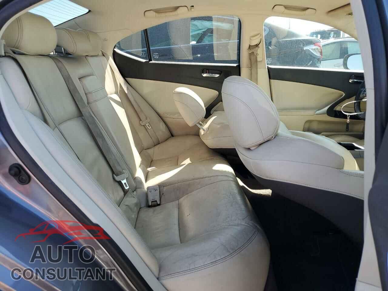 LEXUS IS 2012 - JTHBF5C24C5165573