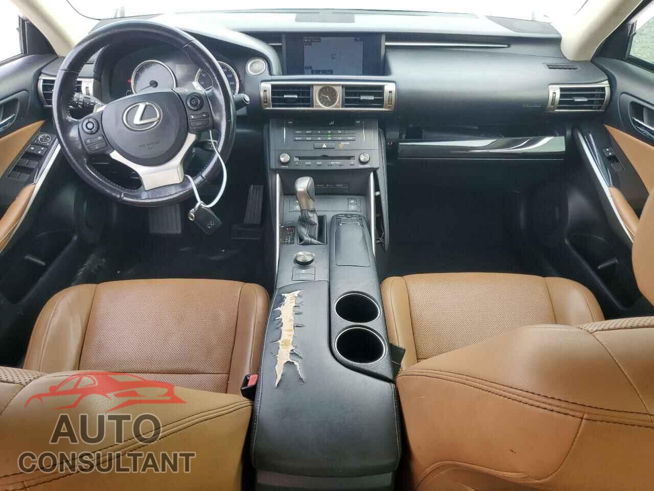 LEXUS IS 2016 - JTHBA1D25G5033367