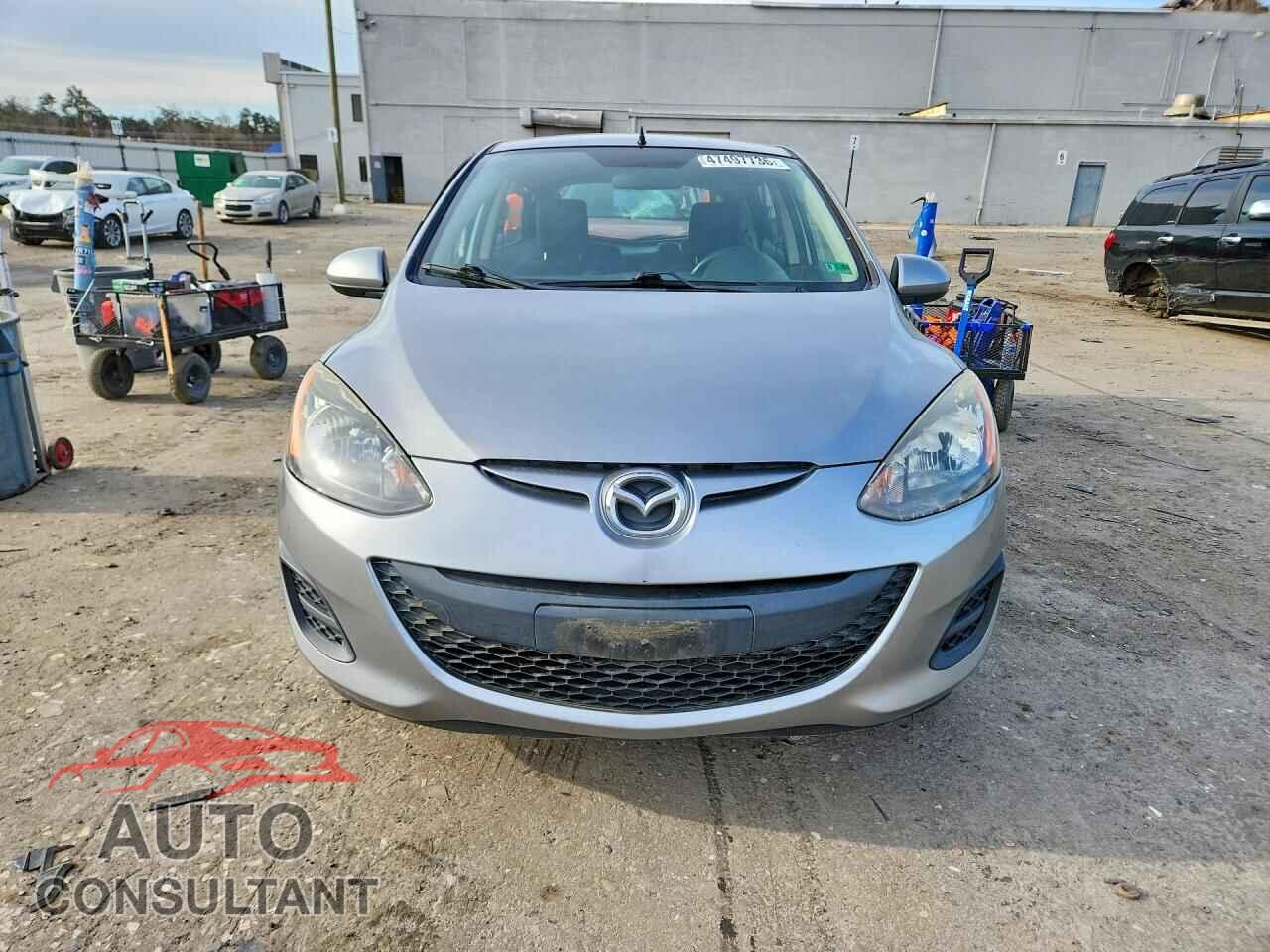 MAZDA 2 2014 - JM1DE1KY2E0174185
