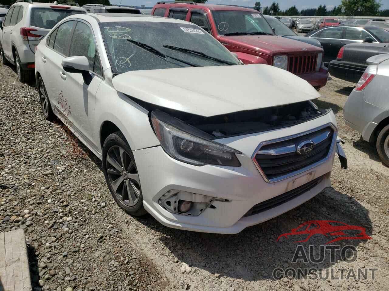 SUBARU LEGACY 2018 - 4S3BNAN63J3040912