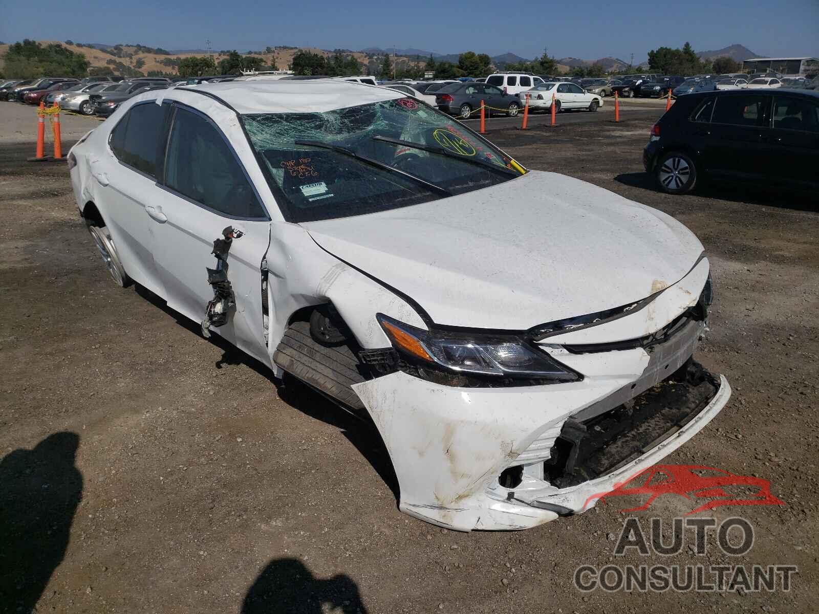TOYOTA CAMRY 2020 - 4T1L11AK4LU964268