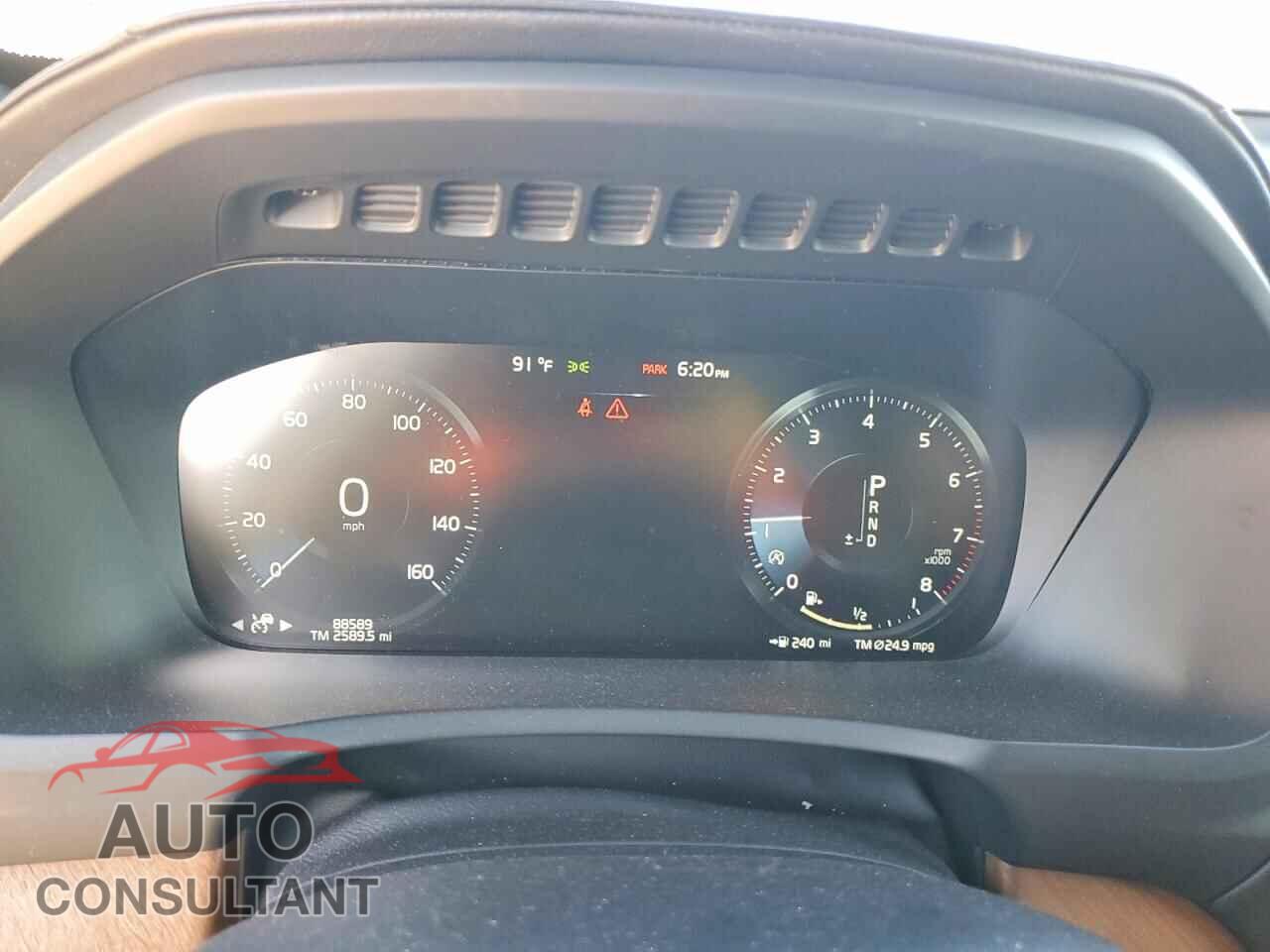 VOLVO XC90 2017 - YV4A22PL2H1184080
