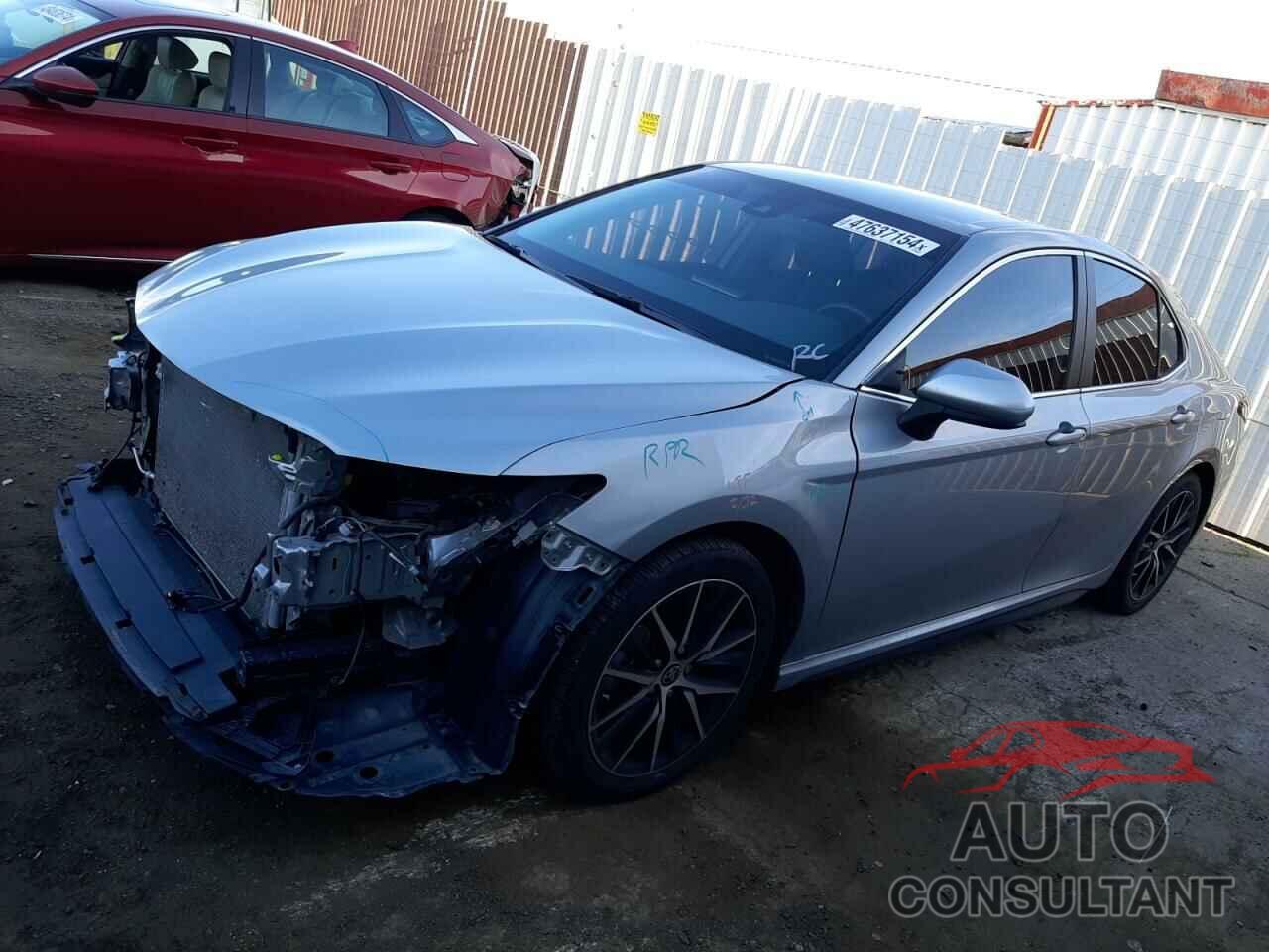 TOYOTA CAMRY 2021 - 4T1G11AK0MU574402