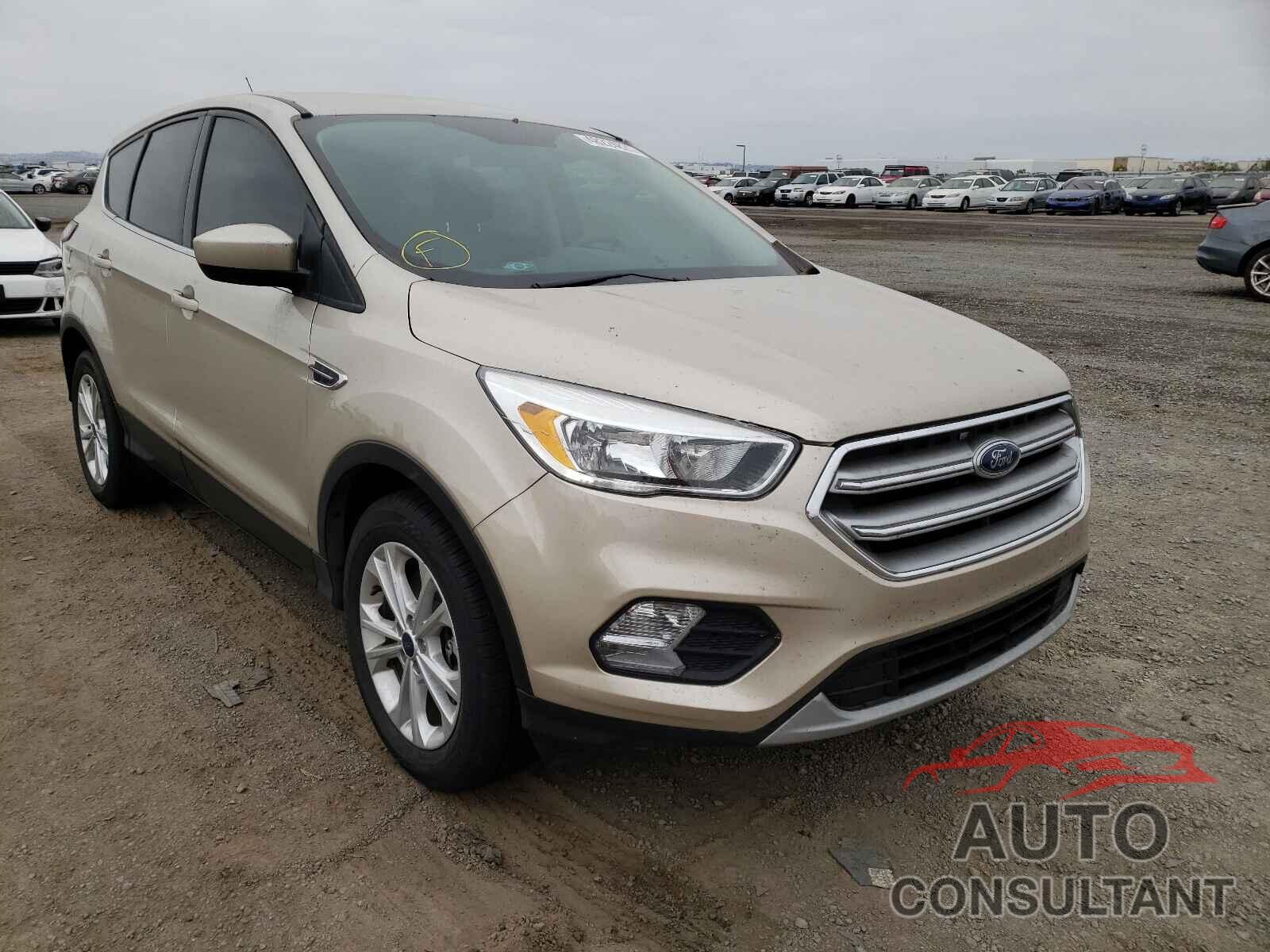 FORD ESCAPE 2017 - 1FMCU9GD8HUD17295
