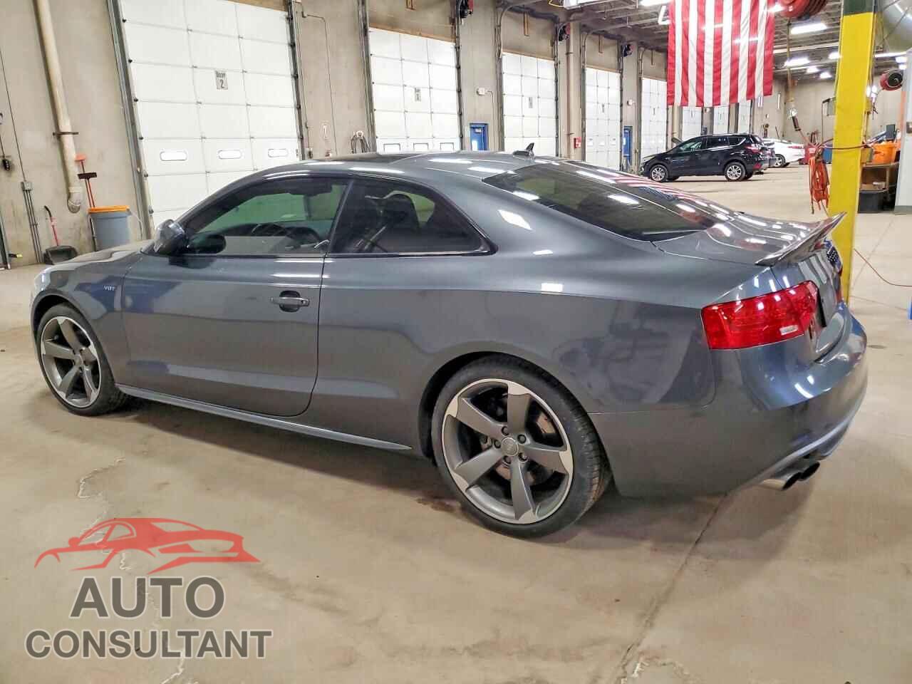 AUDI S5/RS5 2015 - WAUCGAFR2FA046045