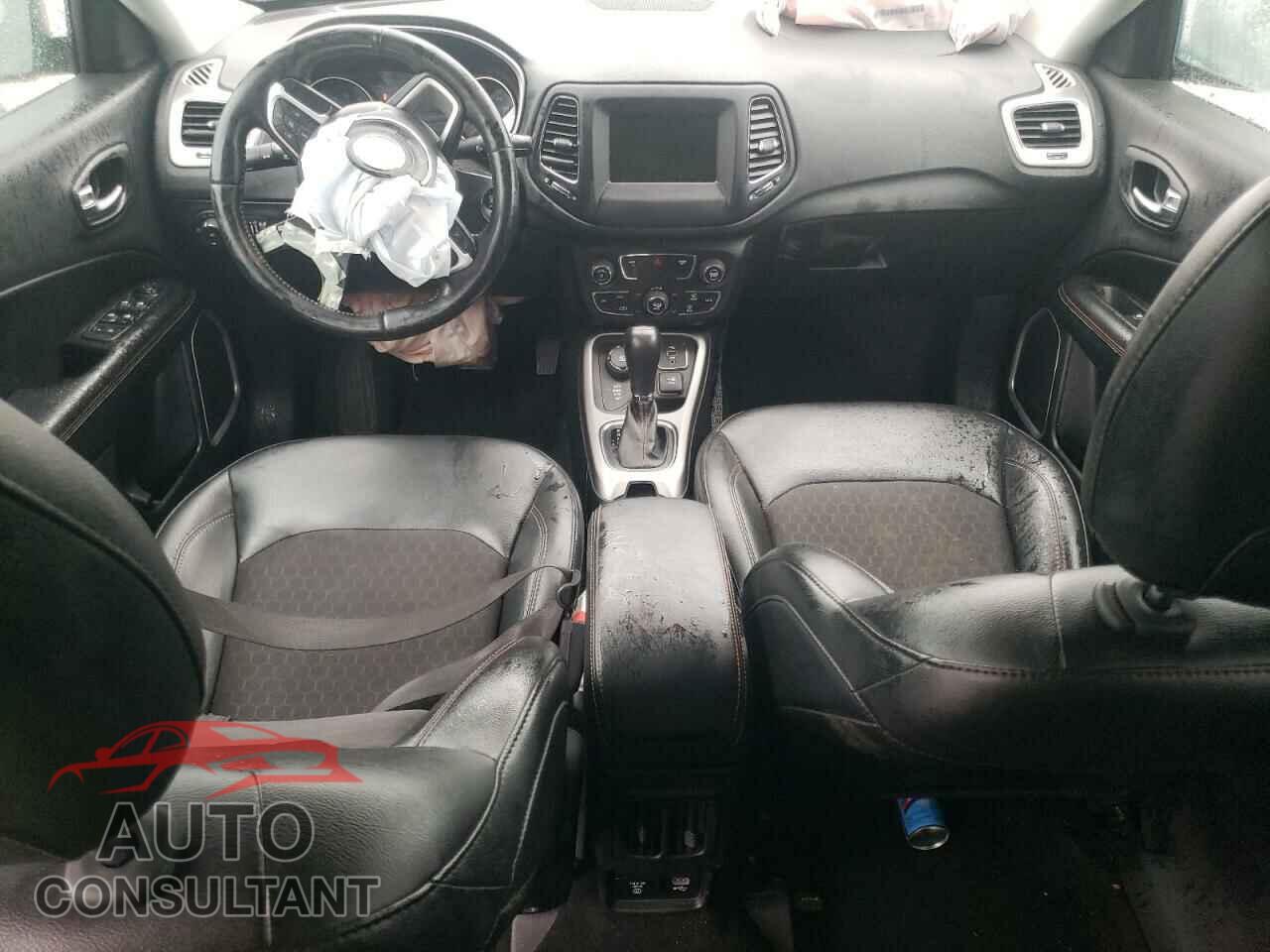 JEEP COMPASS 2018 - 3C4NJDBB3JT403032