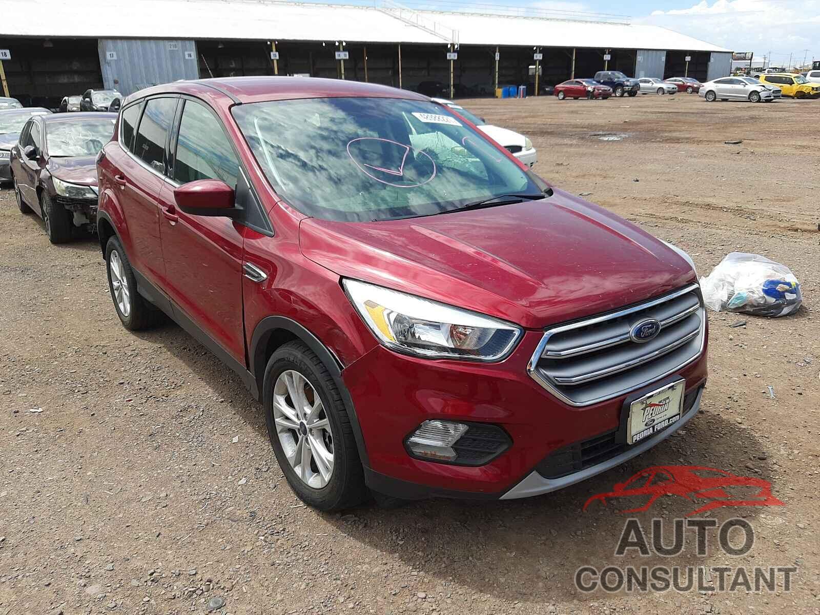 FORD ESCAPE 2017 - 1FMCU0G9XHUB61168