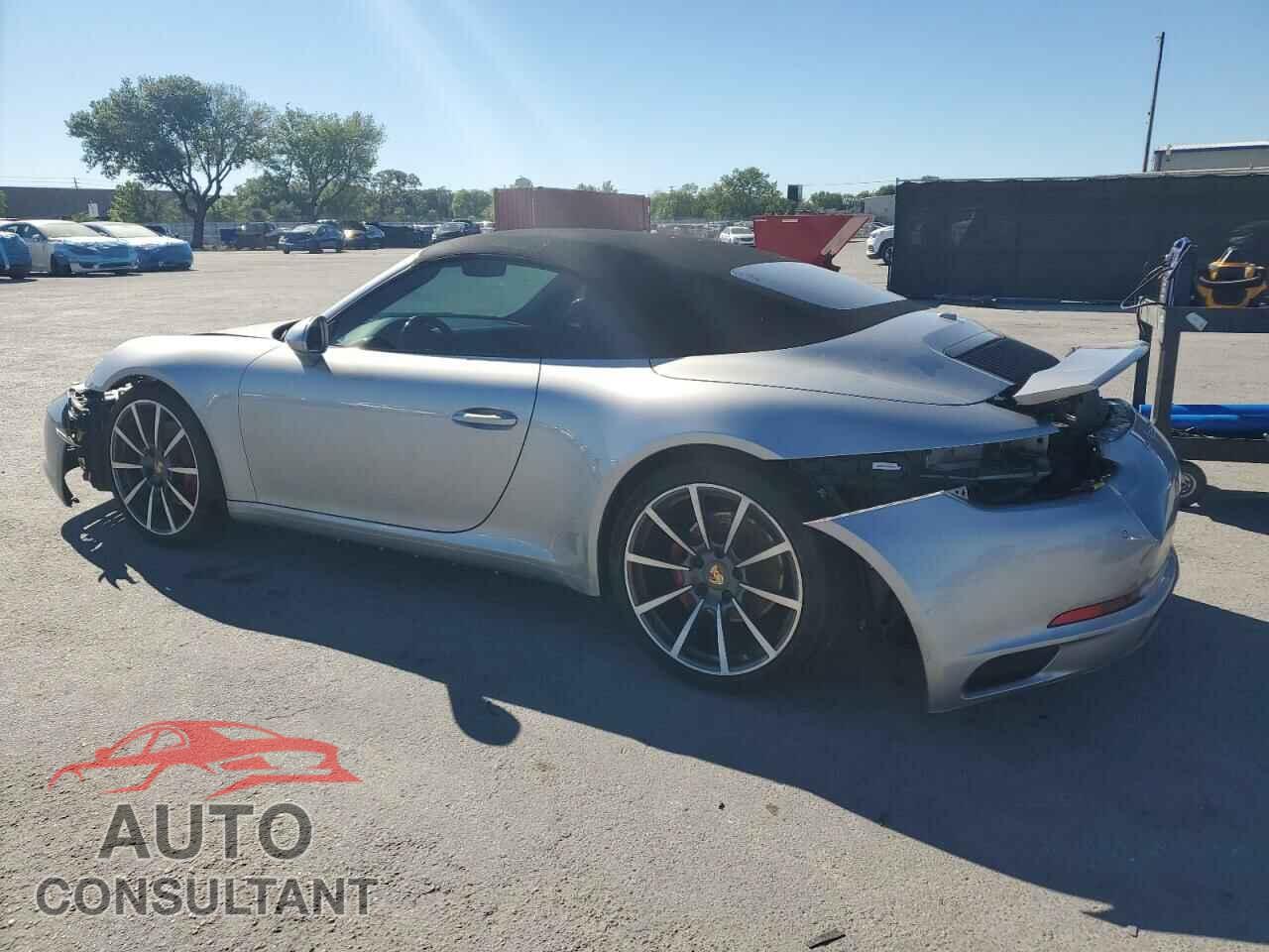 PORSCHE 911 2018 - WP0CB2A99JS147553