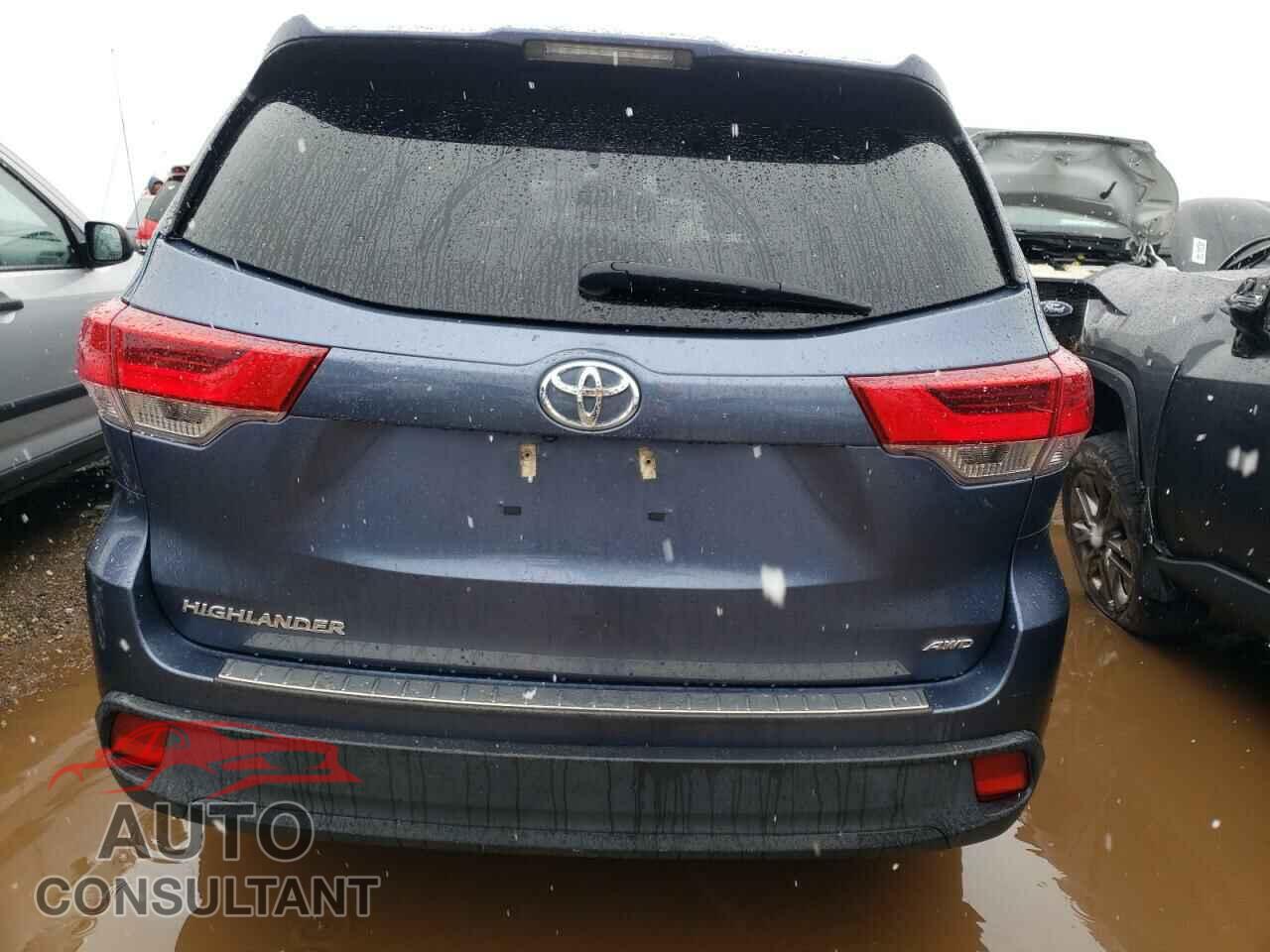 TOYOTA HIGHLANDER 2018 - 5TDBZRFH6JS484769