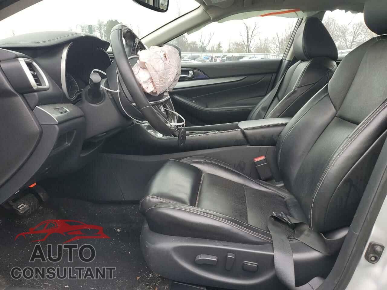NISSAN MAXIMA 2017 - 1N4AA6AP1HC399940