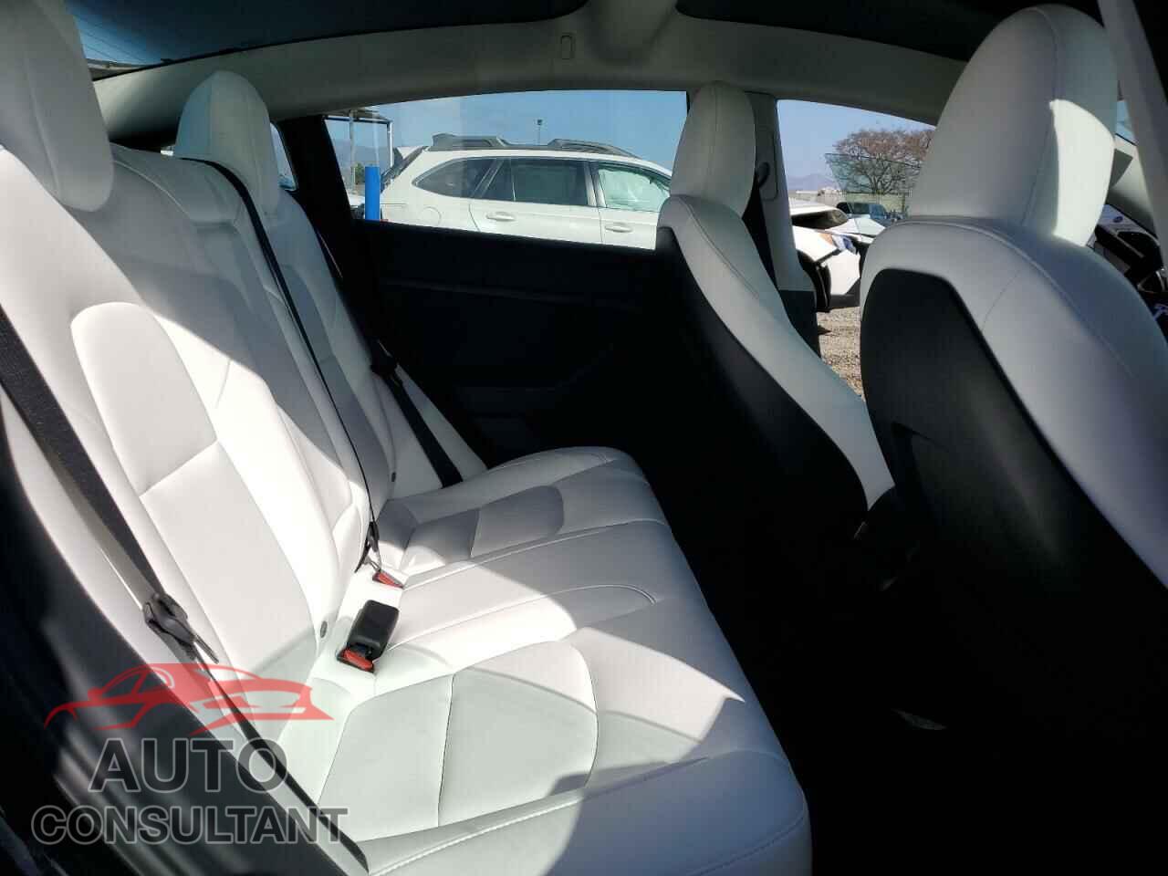 TESLA MODEL 3 2023 - 5YJ3E1EA1PF685532
