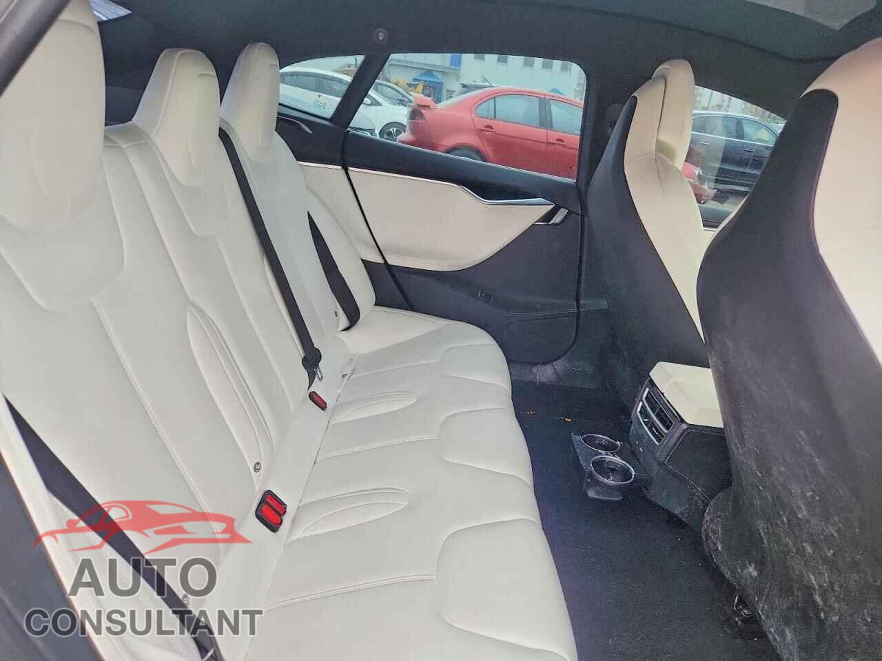 TESLA MODEL S 2017 - 5YJSA1E29HF209997