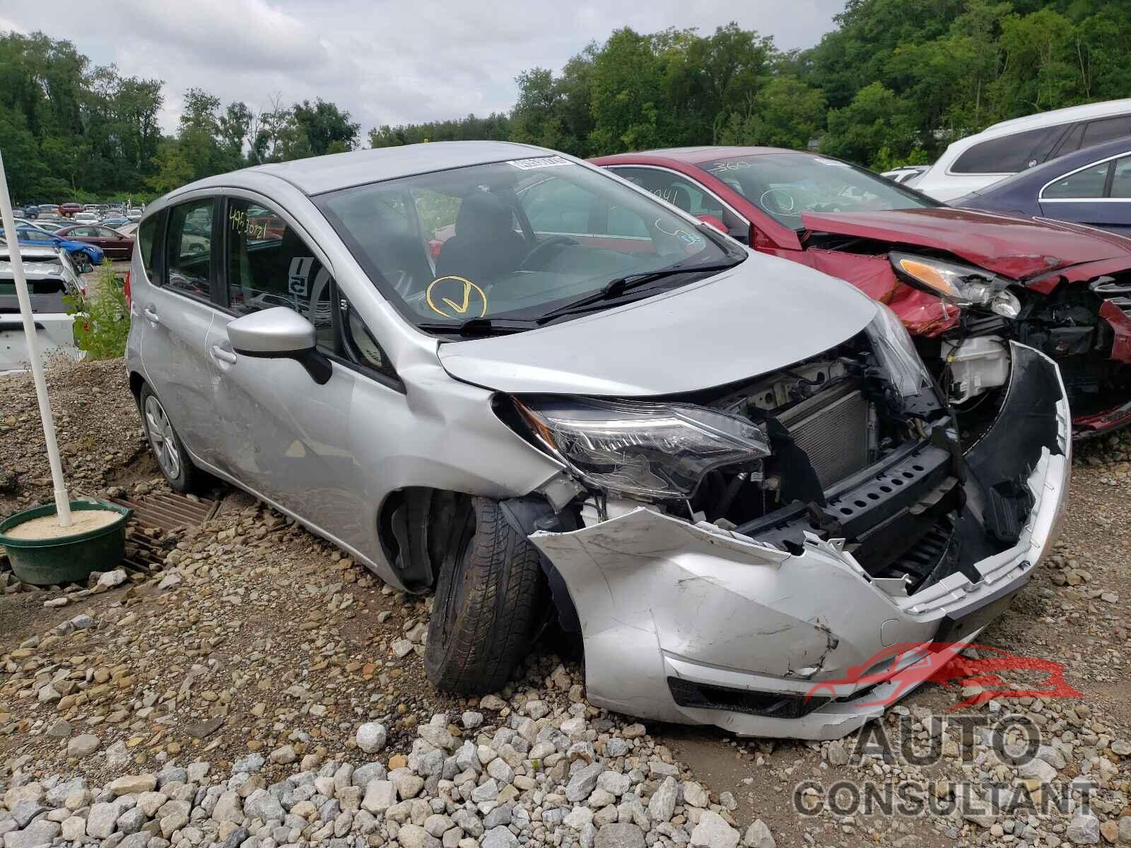 NISSAN VERSA 2018 - 3N1CE2CPXJL359480